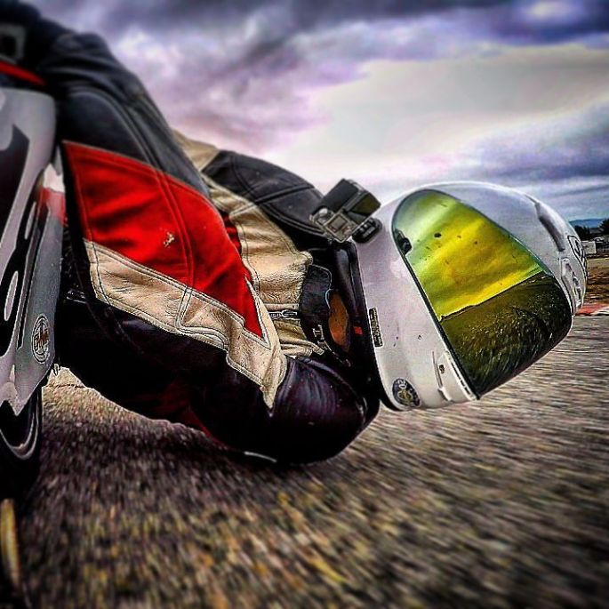 matt blank hangs off sidecar187 racing sidecar