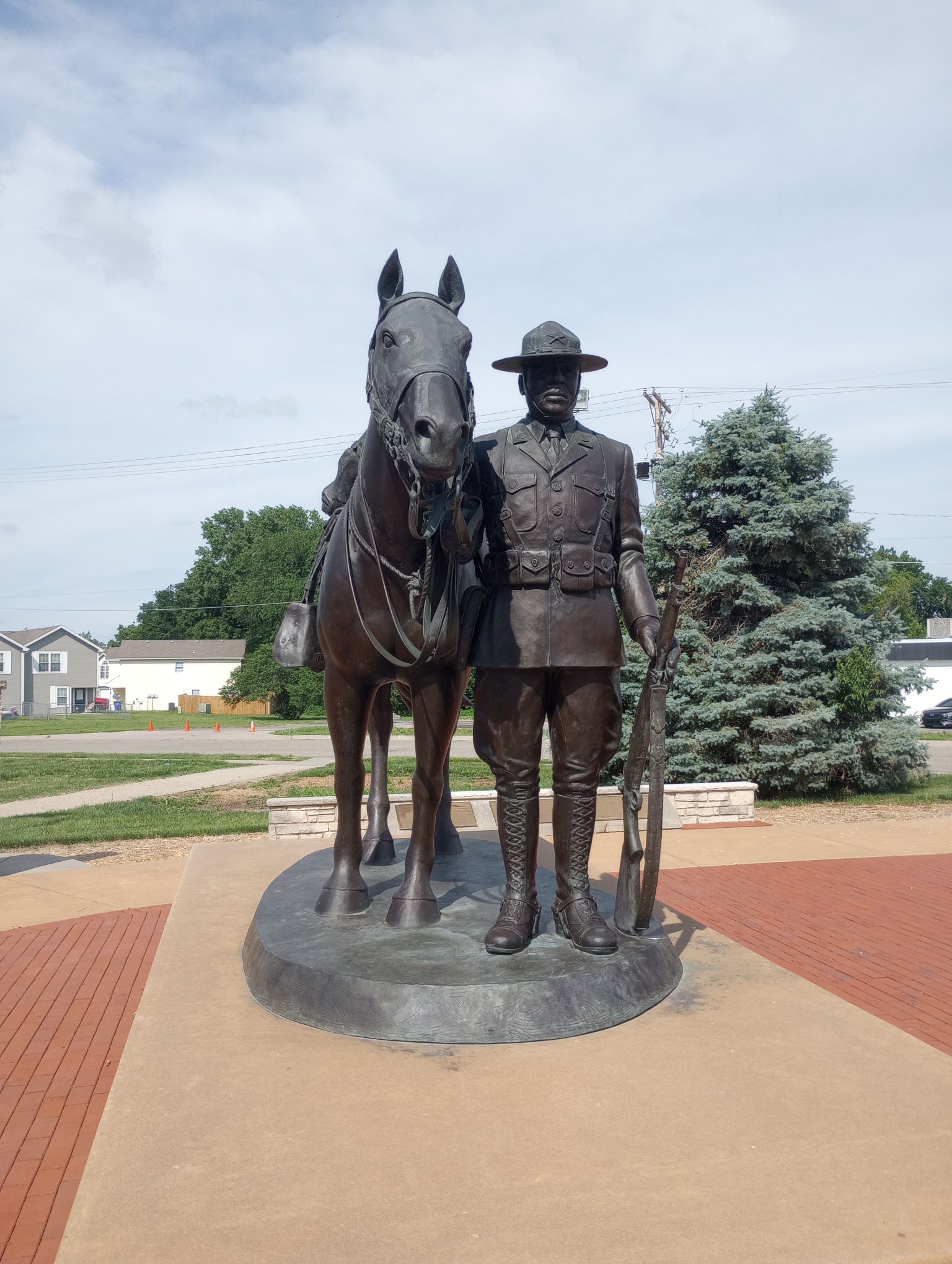 img_20240602_1634540513599652595646943643